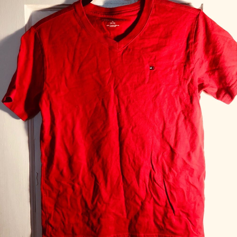 ‘🎈3 for $20’ | Tommy Hilfiger V-Neck